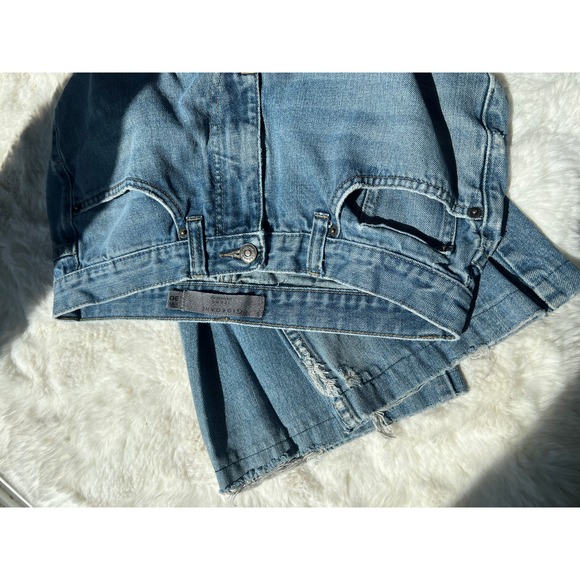 Giordano lightly distressed jeans‎ size 30 - Picture 7 of 7